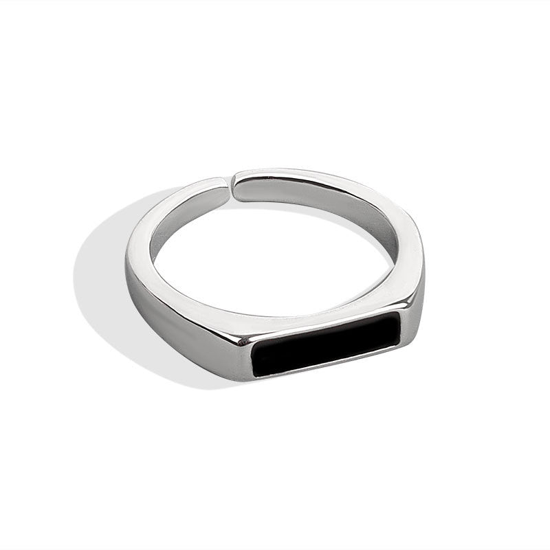 Anillo Negro de Plata Esterlina con Diseño de Viento Fresco
