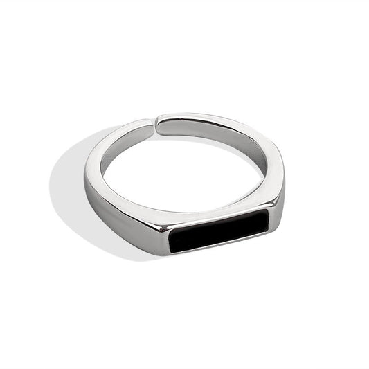 Anillo Negro de Plata Esterlina con Diseño de Viento Fresco